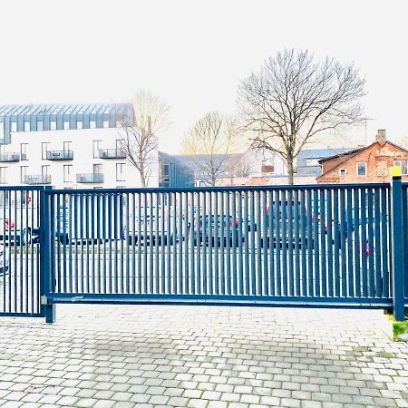 Modern 1Bd Apartment In Old Town By Hostlovers Kaunas Exterior foto